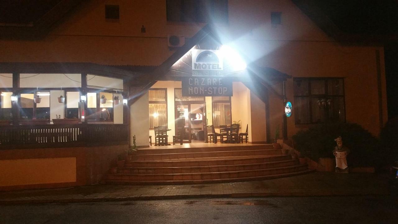 Motel Restaurant Lowe Deva Exterior foto