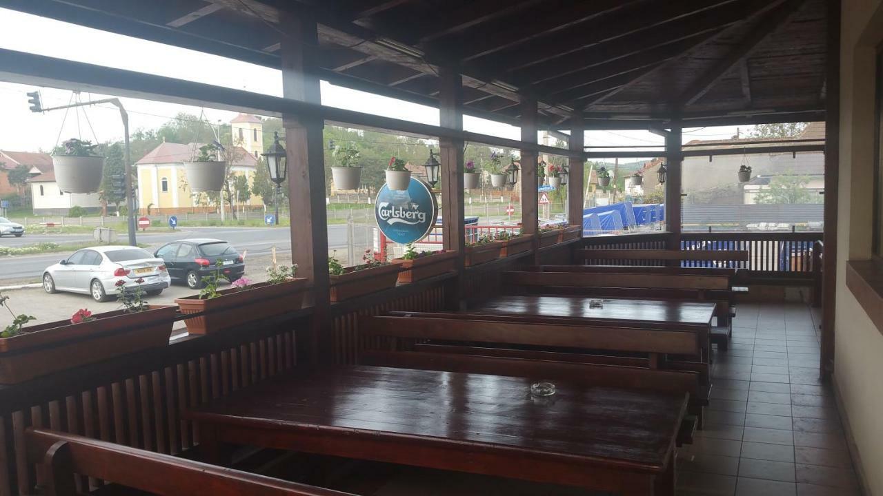 Motel Restaurant Lowe Deva Exterior foto